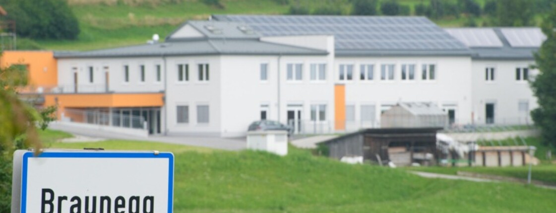 Außenansicht der Werkstatt Braunegg