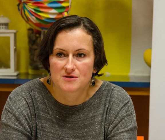 Caritas-Mitarbeiterin spricht über Kinderkampagne