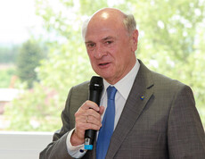 Weinpfarrer Hans Denk 73. Geburtstag im Haus Elisabeth