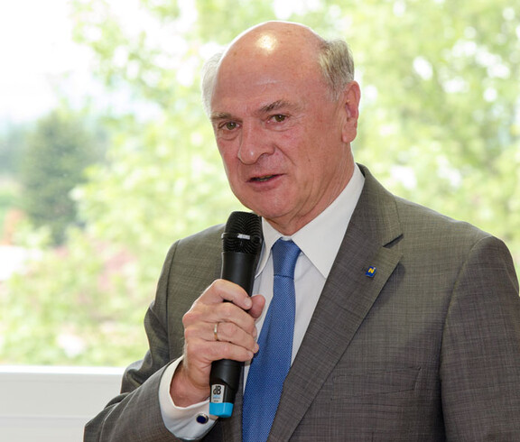 Weinpfarrer Hans Denk 73. Geburtstag im Haus Elisabeth