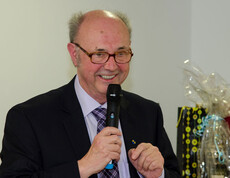 Weinpfarrer Hans Denk 73. Geburtstag im Haus Elisabeth