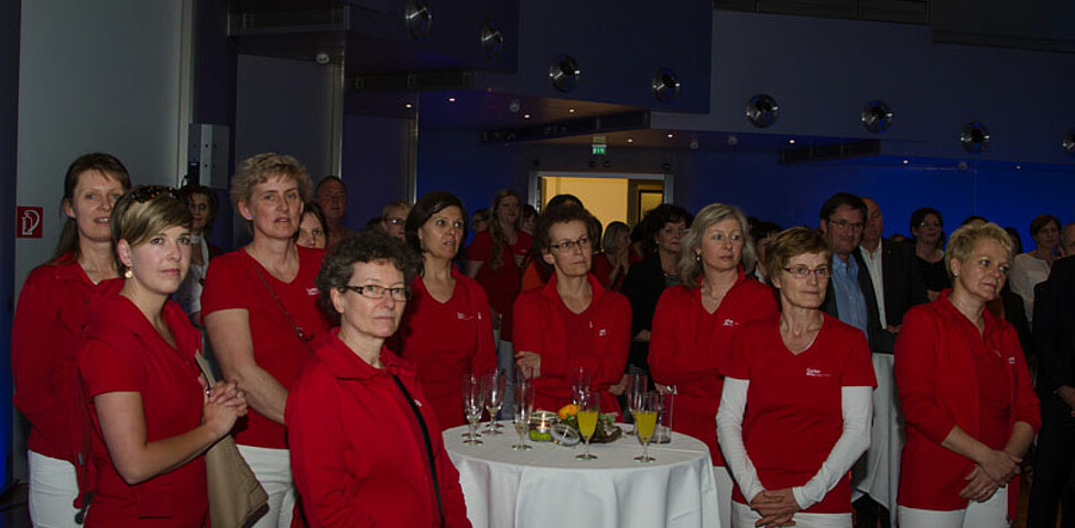 30-Jahr-Feier der Sozialstation Waidhofen/Ybbs - Grupenbild der Mitarbeitern